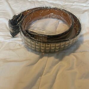 New Classic Silver Pyramid Studded Women's Belt-Size Medium 32-36”